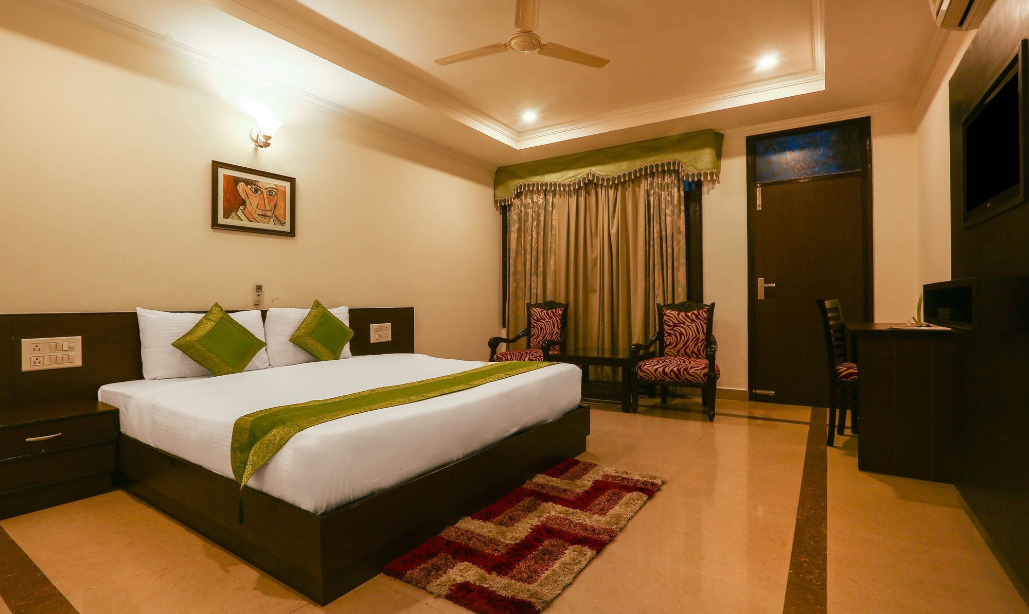 Treebo Trend Gk Conifer Hotel ดารัมซาลา ภายนอก รูปภาพ