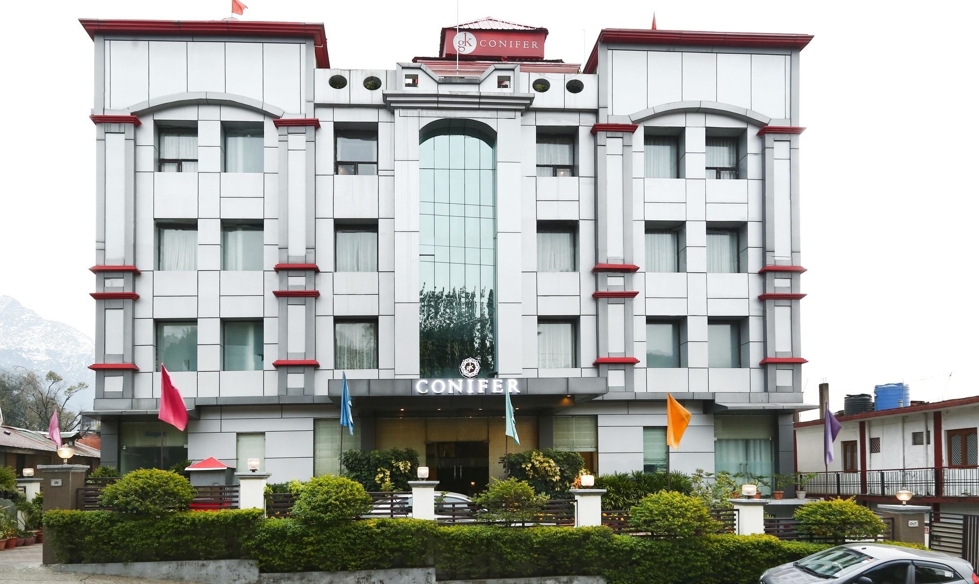 Treebo Trend Gk Conifer Hotel ดารัมซาลา ภายนอก รูปภาพ