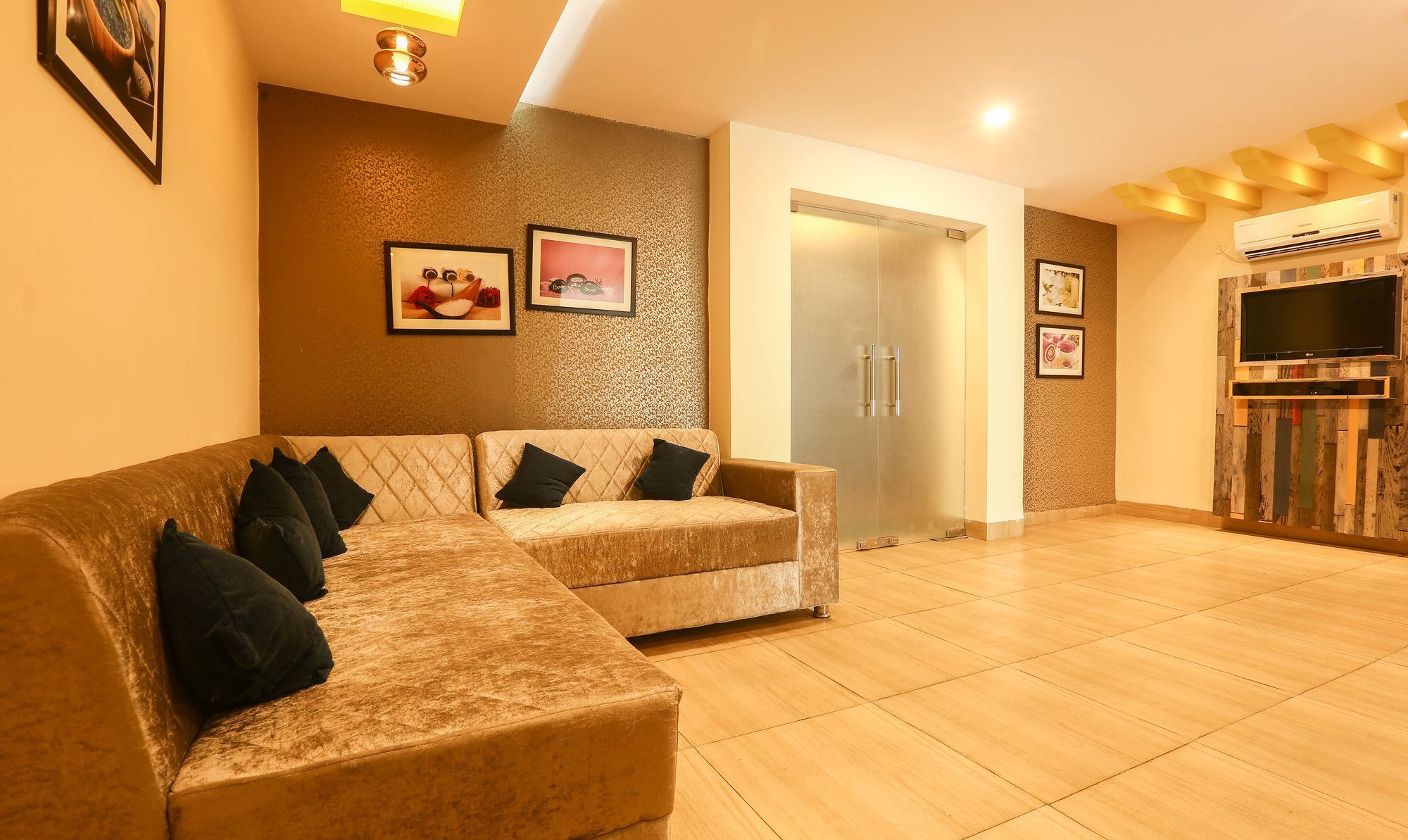 Treebo Trend Gk Conifer Hotel ดารัมซาลา ภายนอก รูปภาพ
