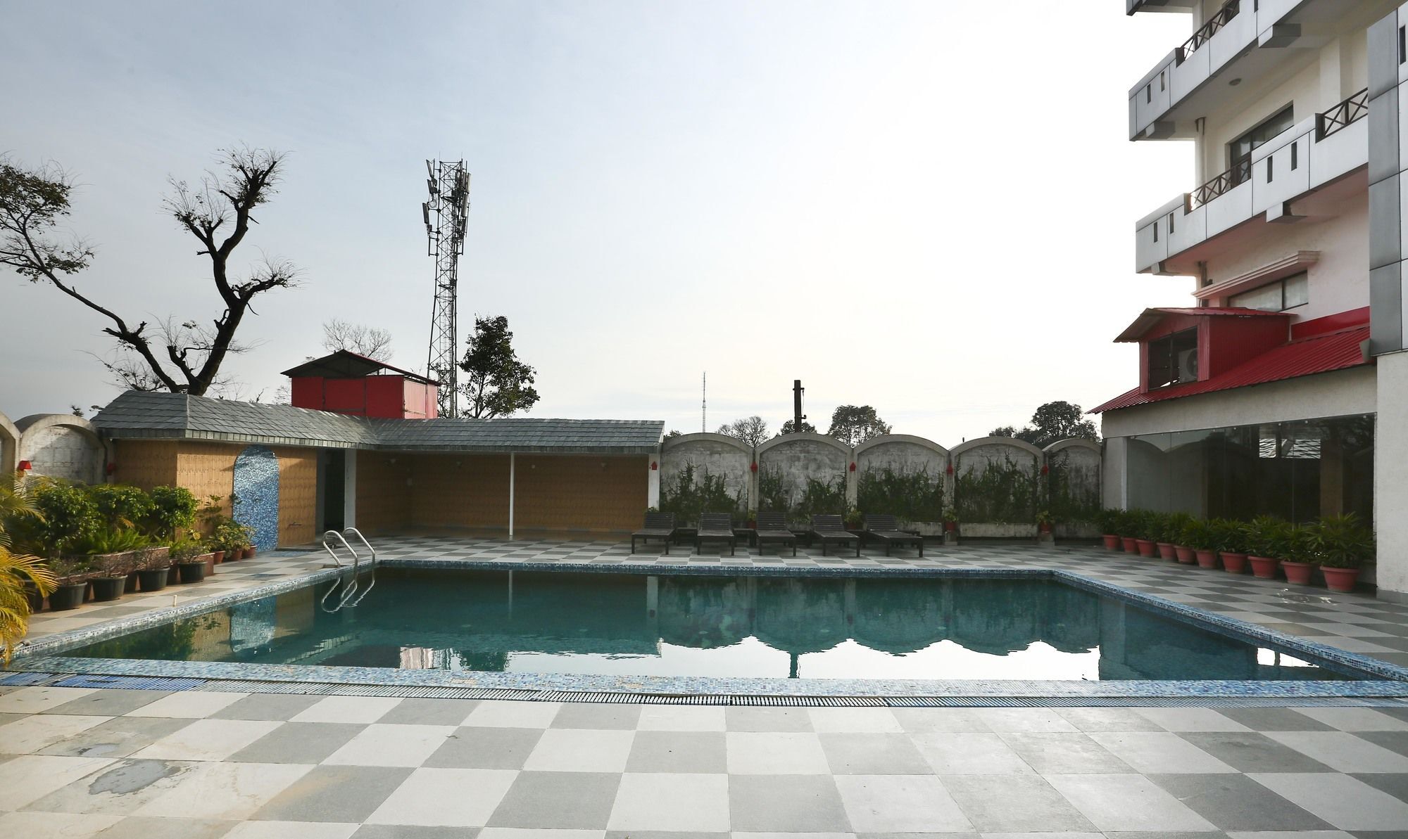 Treebo Trend Gk Conifer Hotel ดารัมซาลา ภายนอก รูปภาพ