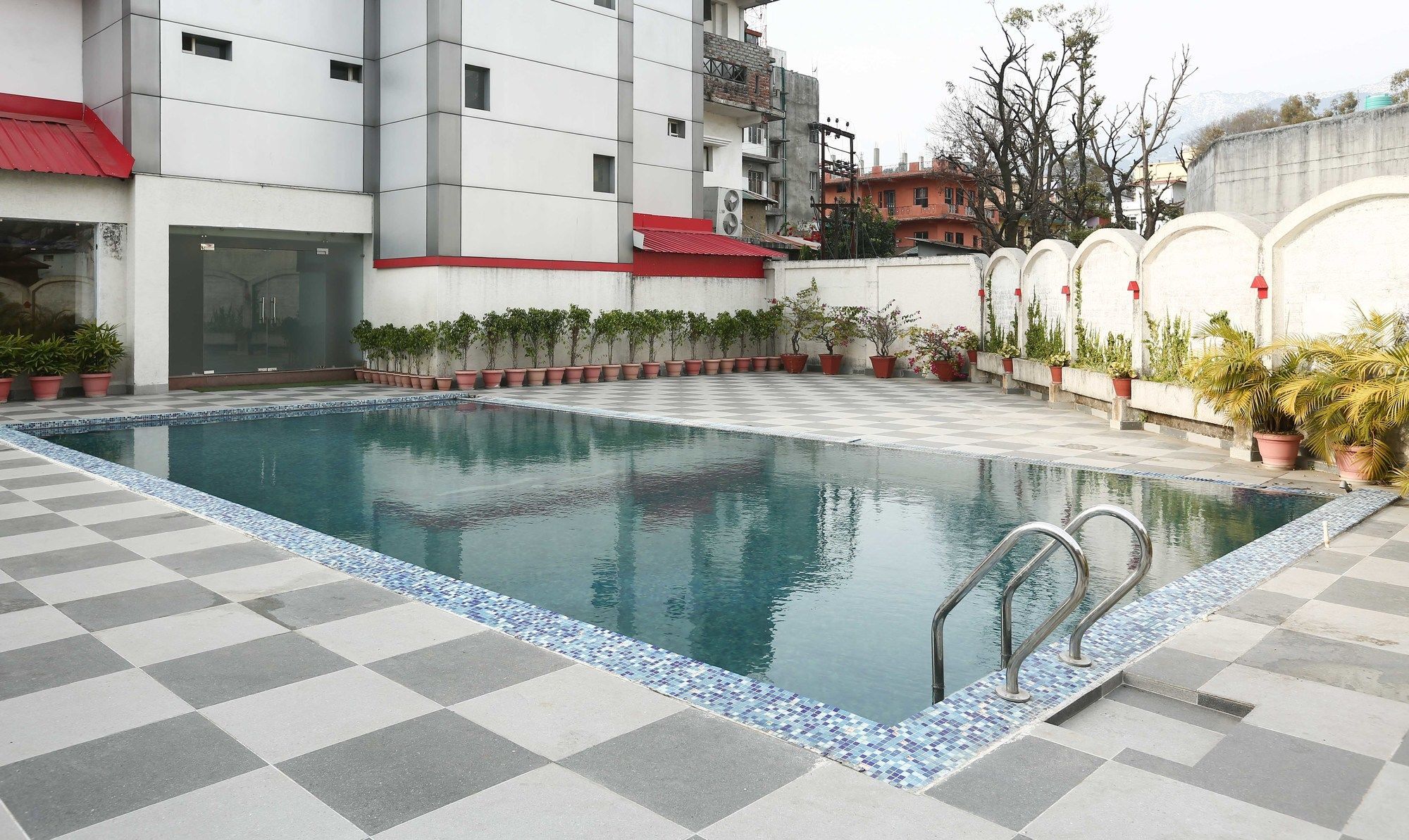 Treebo Trend Gk Conifer Hotel ดารัมซาลา ภายนอก รูปภาพ