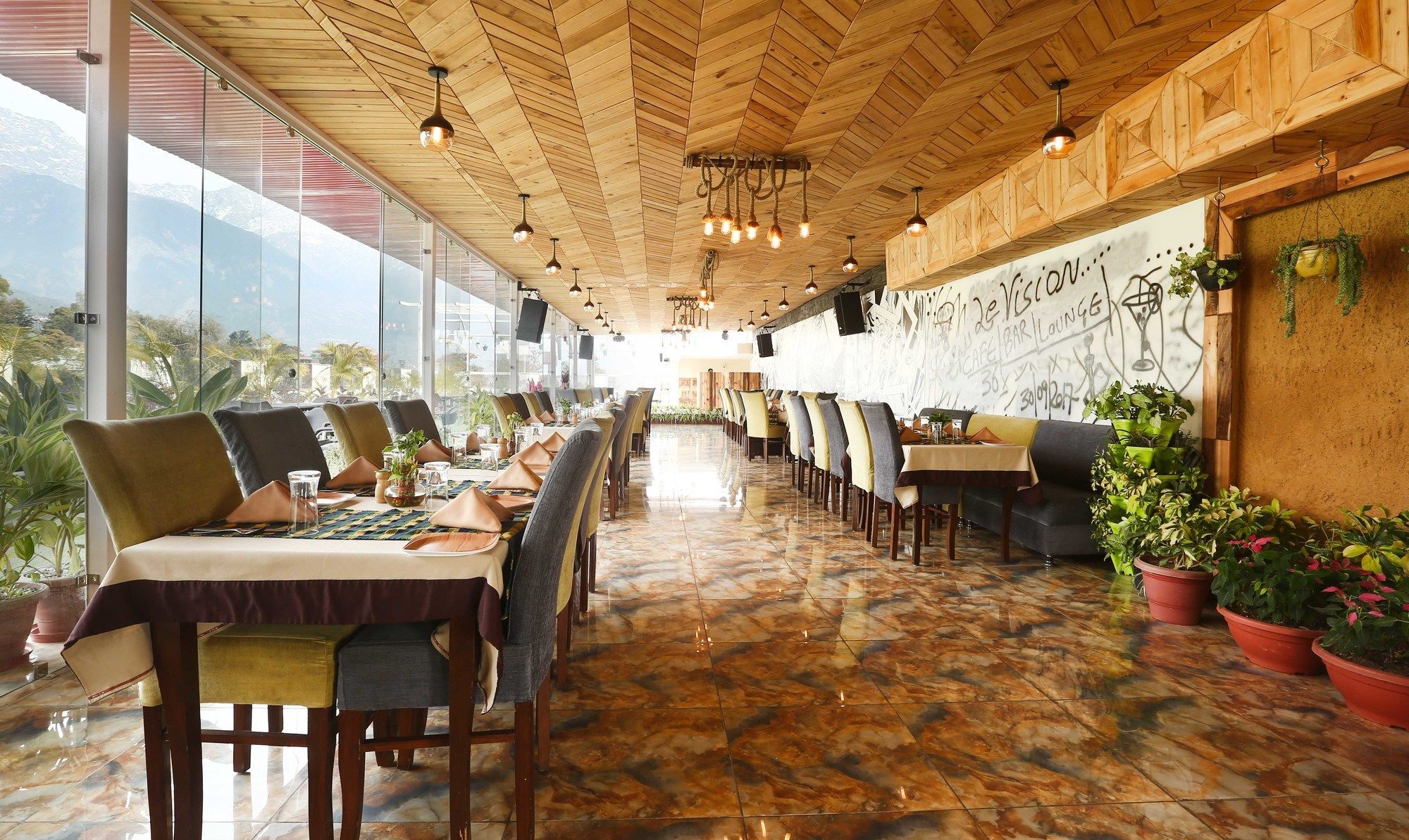 Treebo Trend Gk Conifer Hotel ดารัมซาลา ภายนอก รูปภาพ